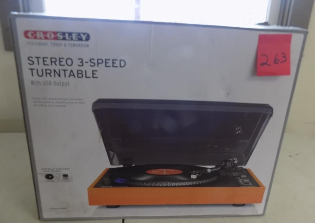 Crosley Stereo 3 Speed Turntable