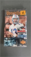 Sealed 1996 Upper Deck Football 28pc Card Pack Box