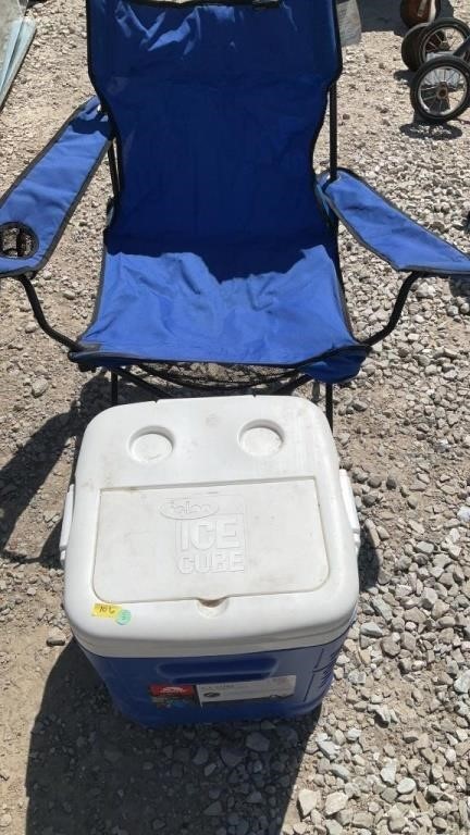 Hey ice, chest and collapsible lawn chair
