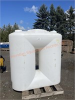 400 Gallon Free Standing Water Tank