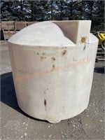 600 Gallon Water Tank