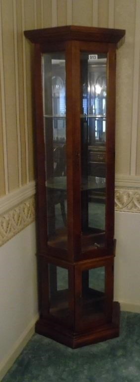 LIGHTED CHINA CABINET WITH MIRROR