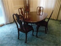 ETHAN ALLEN DINING ROOM TABLE, 6 CHAIRS, 2 LEAVES