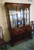 ETHAN ALLEN CHINA CABINET ONLY, CONTENTS DIFF. LOT