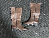 FM198 Brown Boots Size 9.5