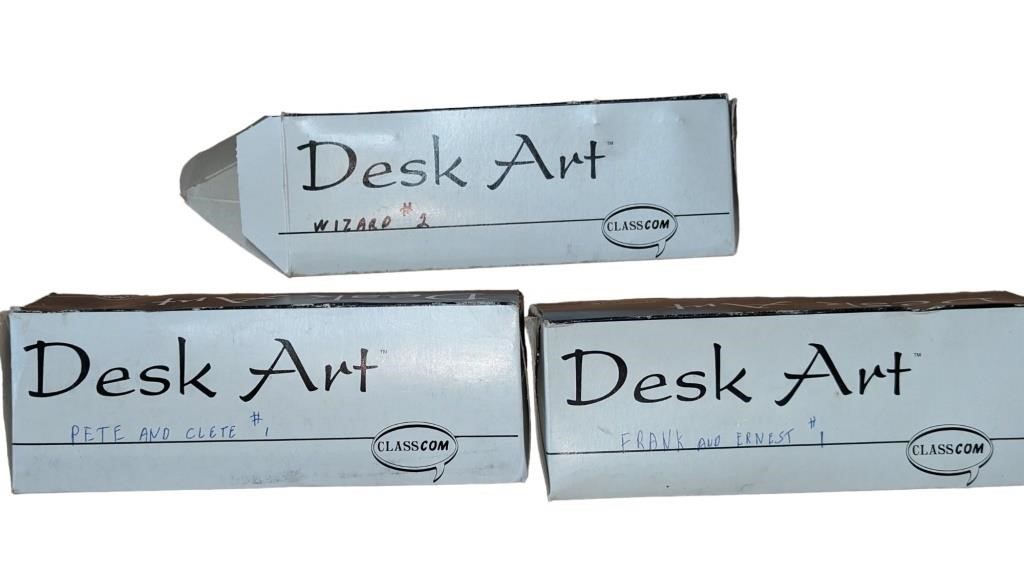 3 Class Com Desk Art MIB