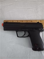 OF)Heckler and Kosh replica hand gun, uses co2