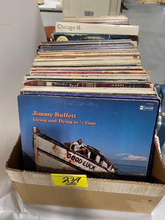 2 BOXES OF VINYL RECORD ALBUMS