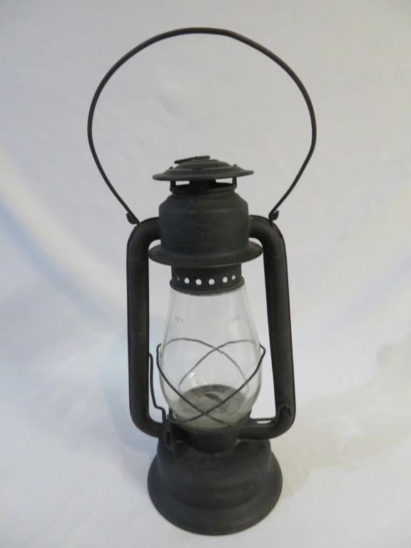 A Beacon Railway Oil Lamp | Circa 1940