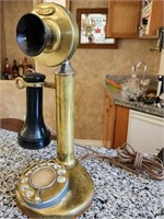 F - OLD-STYLE TELEPHONE (L74)