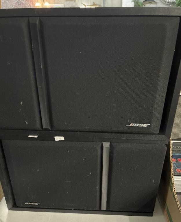 Pair Bose 301 Series III Speakers
