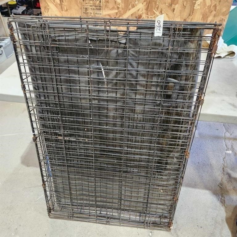 Pet Crate broken tray 28"× 42"× 28"