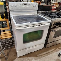 30" Maytag Glass top Stove
