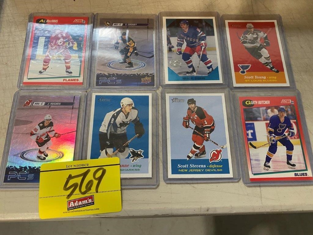 GROUP OF HOCKEY PLAYER CARDS