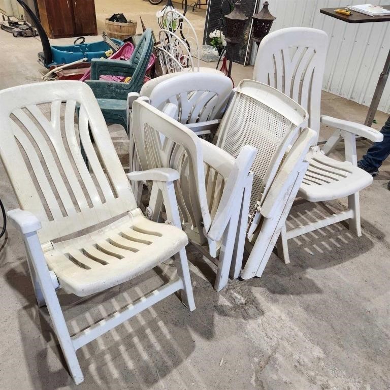 6- Plastic Reclining Patio Chairs