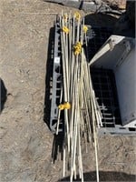 Temporary electric fence stakes