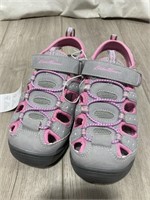 Eddie Bauer Girls Closed Toe Sandals Size 2