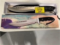 16" COMBAT DAGGER KNIFE W/ BOX - NEW