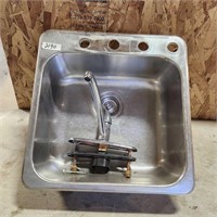 Stainless sink w tap 20"× 20"
