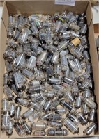 FLAT OF APPROX. 100 ASSORTED ELECTRONIC TUBES