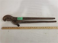 VTG/ANTIQUE 26" TONG PIPE WRENCH