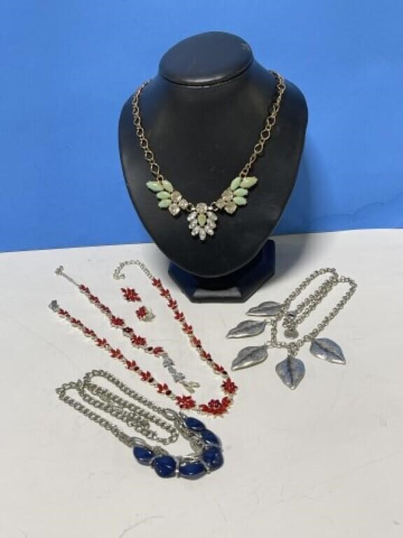 4 Vintage Necklaces - Red Set comes with