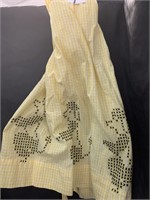 VINTAGE YELLOW GINGHAM EMBROIDERED APRON