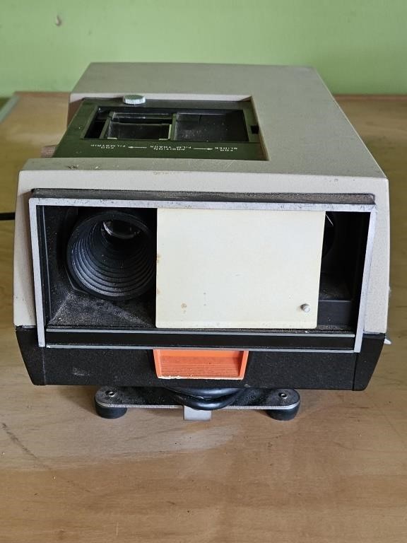 Vintage Singer Projector, Model 600