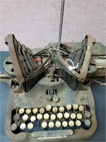 Oliver No. 9 Bat Wing Typewriter
