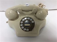 1930s Bakelite Telephone Model 925 by the Kellogg