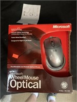 MICROSOFT WHEEL MOUSE OPTICAL - NIP