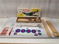 Supermarine Spitfire Guillow's Flying Model Kit