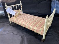 VTG Wooden Doll Bed