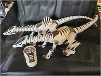 Wow Wee Dinosaur Robots - Note