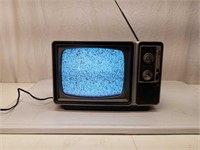 Vintage Zenith Solid State Portable Television Set