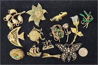 Vintage Jewelry Lot - Pins Brooches, Gold Tone