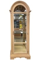 Sligh Illuminated Curio Cabinet / Display Case