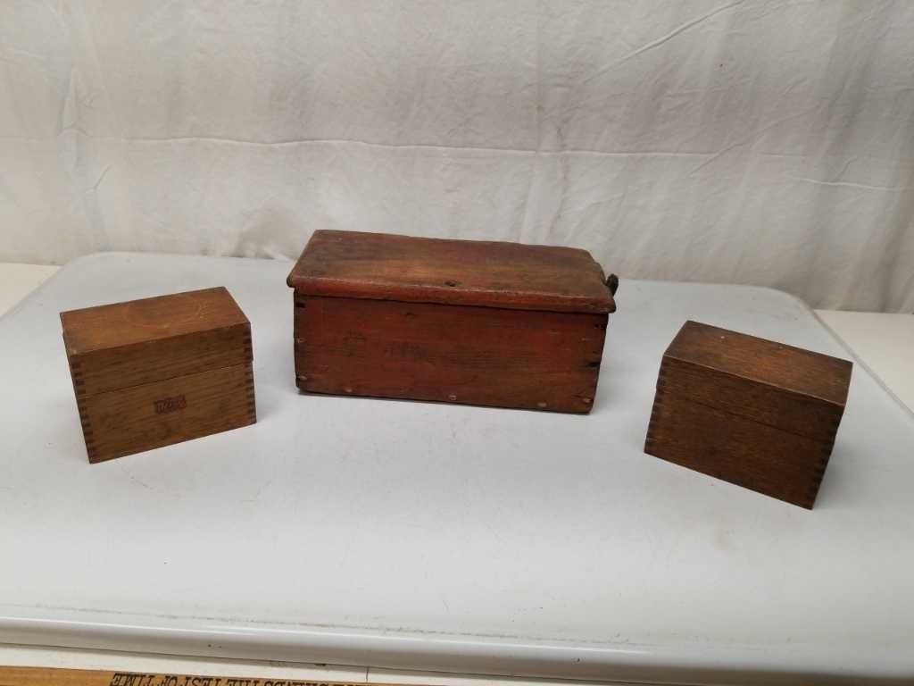 Wooden Tractor Tool Box + 2 Finger Jointed Boxes