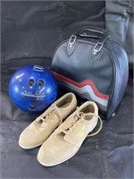 Brunswick 300 Bowling Ball, Shoes & Bag