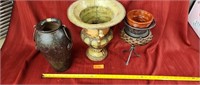 Medium size Ceramic flower pots / vases.