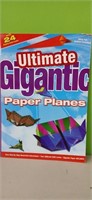 (24) Ultimate Paper Airplanes Book