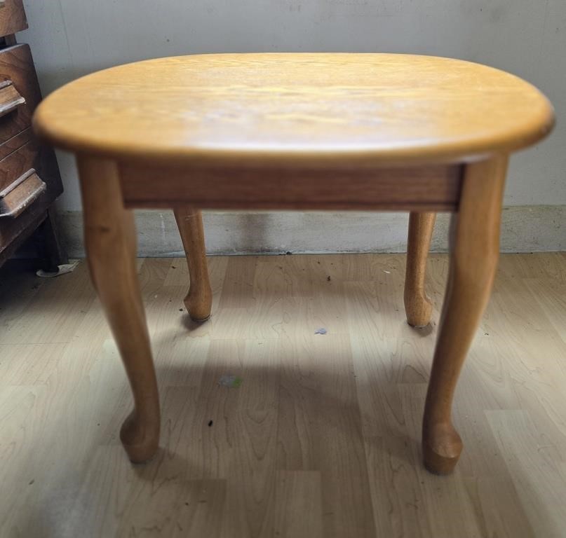 Retro Round Wooden Sofa End/Side Table
