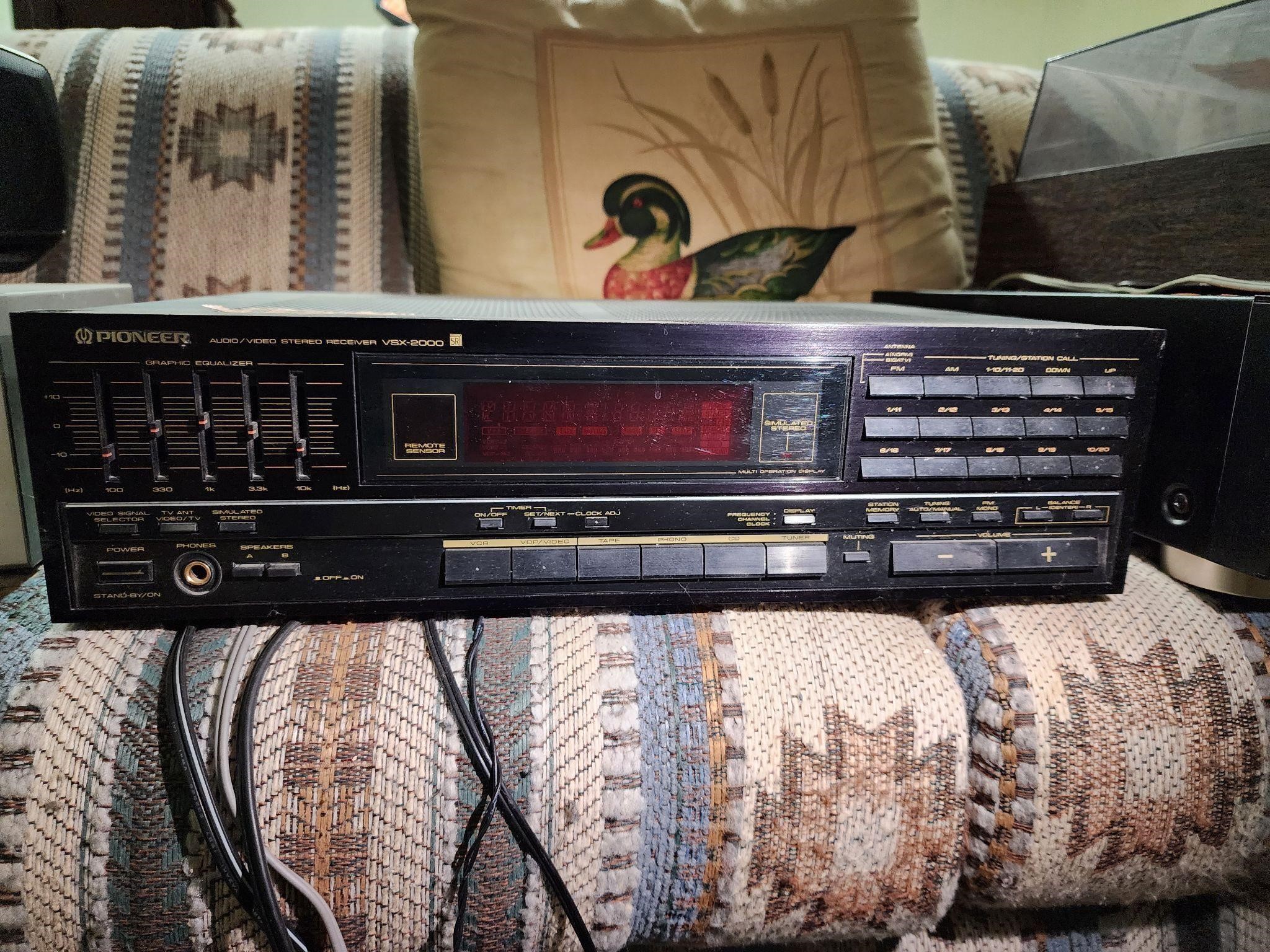 Pioneer audio video stereo receiver VSX 2000