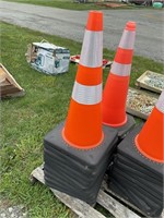 10 new traffic cones