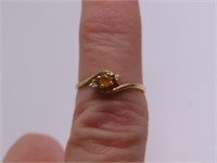 14kt petite Gold sz6 Ring OrangeDiamond 1.2g