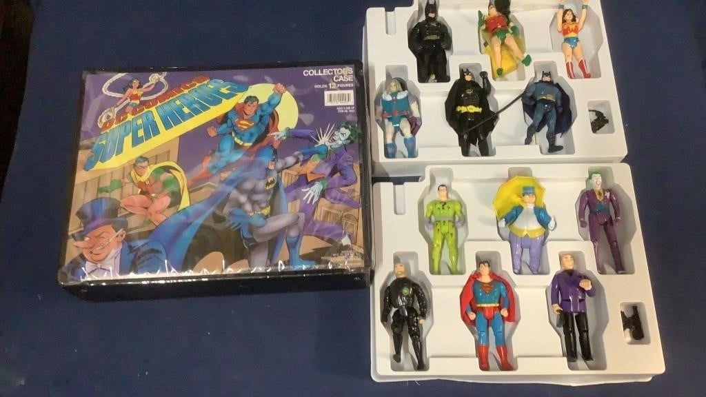 DC Comics Super Heroes Collectors Case Full!