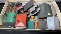 11 HO Scale Misc Buildings & Accessories