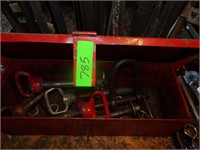 TOOLBOX WITH HITCHS PINS