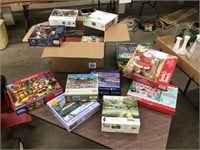 Large lot of puzzles