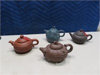 (4pc) Collection Oriental Signed 4" Teapots detald